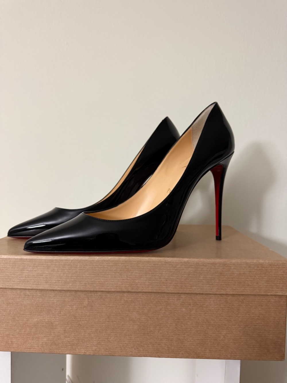Christian Louboutin Kate 100 Black Patent   Stilettos with Red Sole